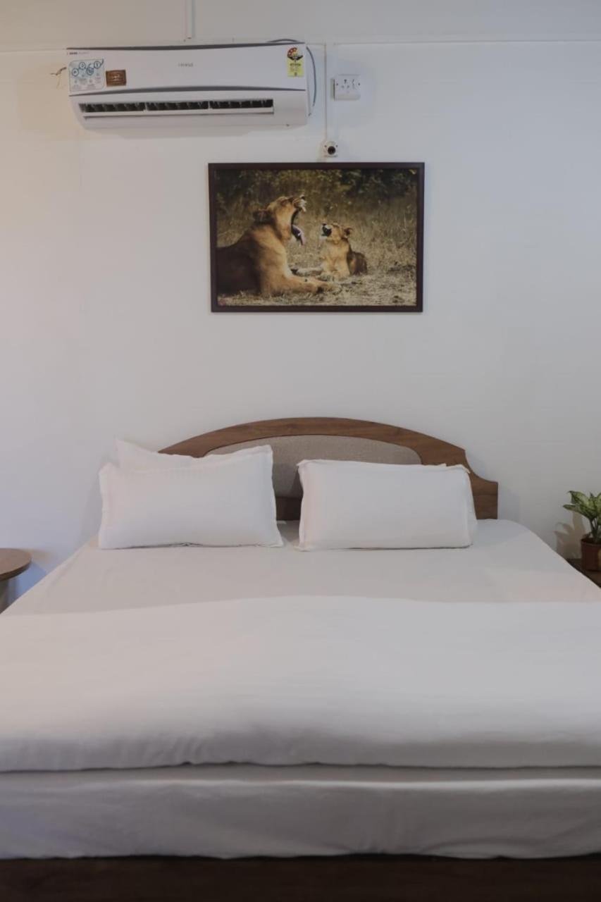 Hotel Ashirwad ジュナーガド エクステリア 写真